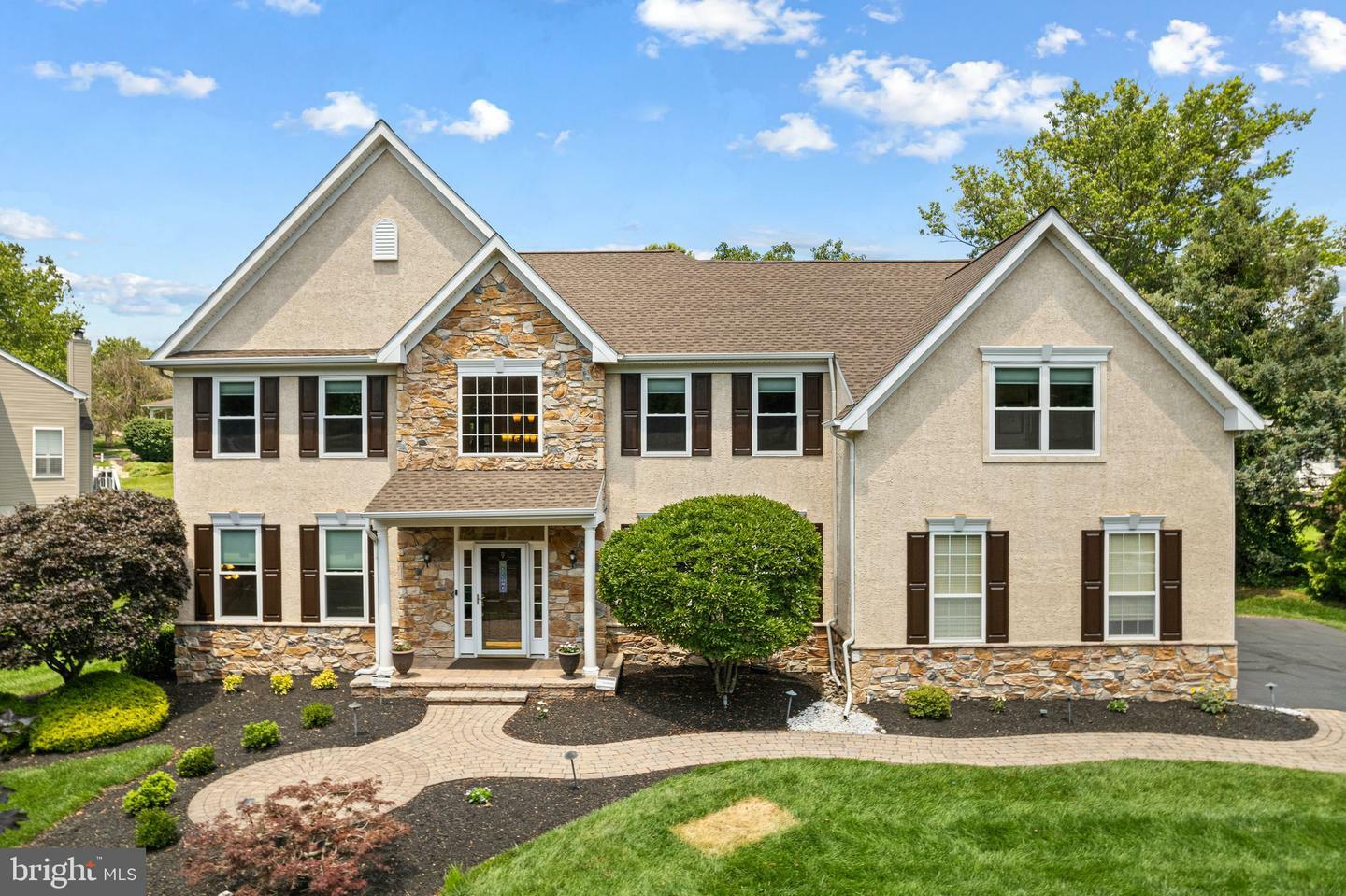 Property Photo: 114 Pine Lane E PA 19067