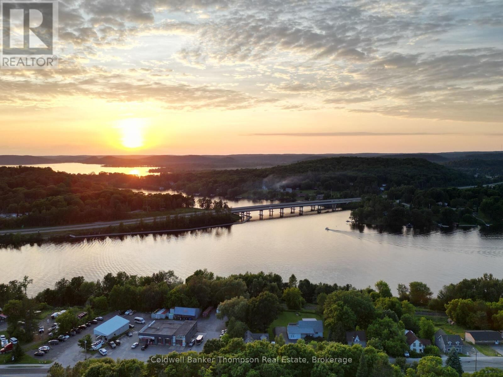 Property Photo: 158 Main Street West ON P1H 1X8