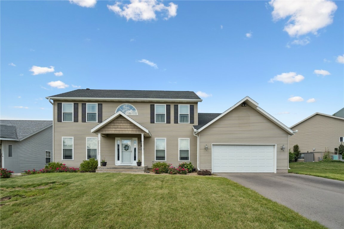 Property Photo: 7705 Westbury Drive NE IA 52402