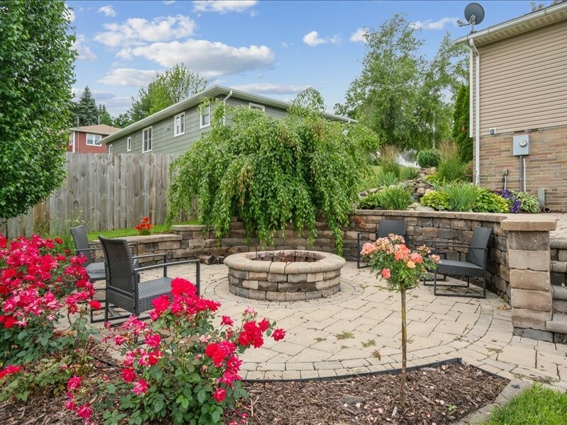 Property Photo: 515 2nd Street S IA 52218