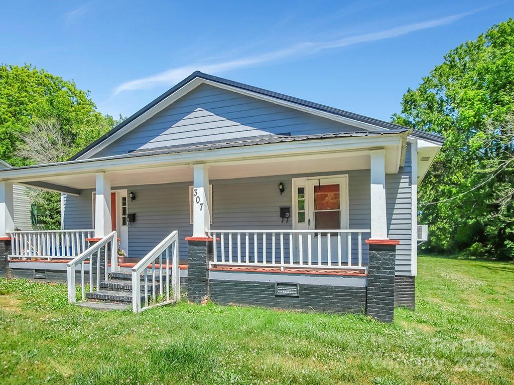 Property Photo: 307 S Jacob Street NC 28021