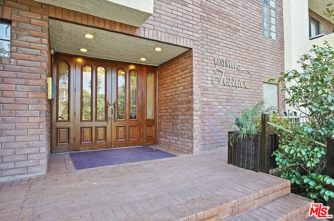 Property Photo: 10794 Wilkins Ave CA 90024