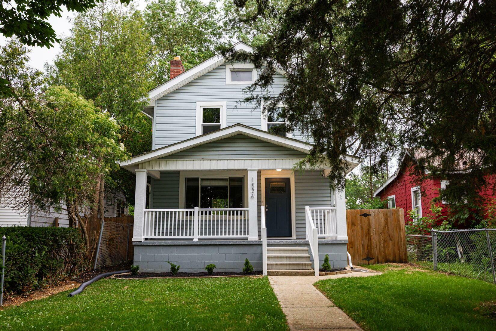 Property Photo: 1536 Aberdeen Avenue OH 43211