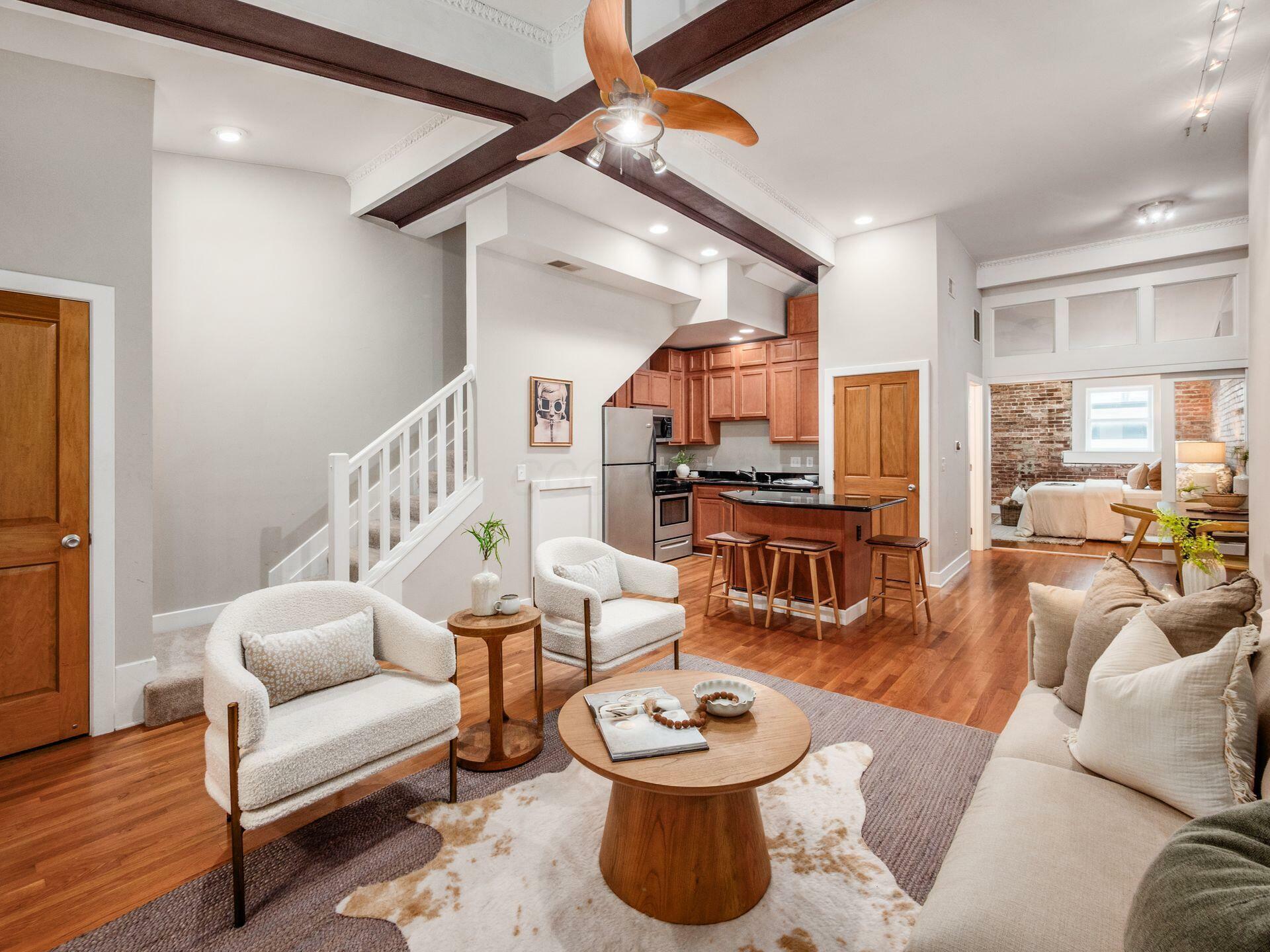 Property Photo: 1276 N High Street OH 43201