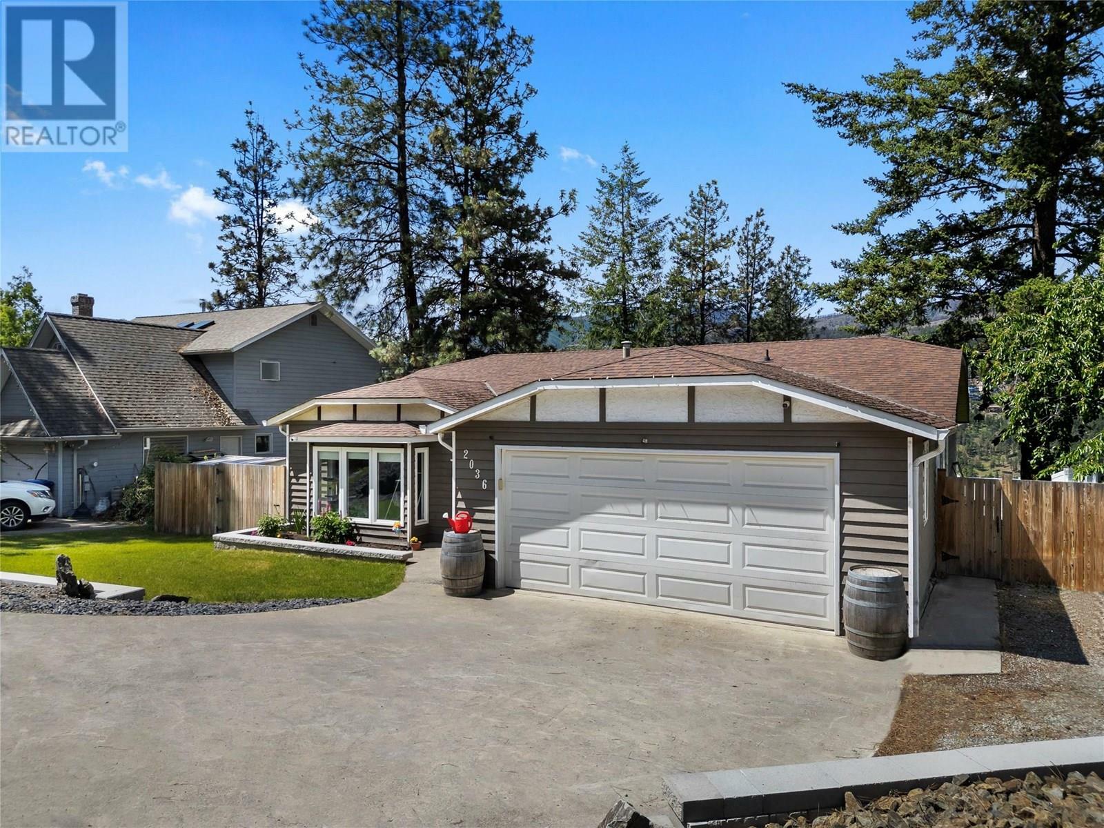 Property Photo: 2036 Tomat Avenue BC V1Z 3C5