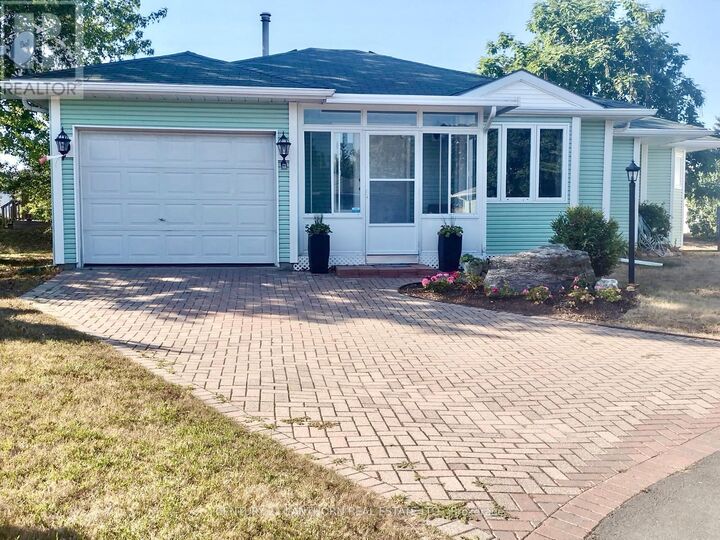 9 Reynolds Place  Prince Edward County (Wellington Ward) ON K0K 3L0 photo