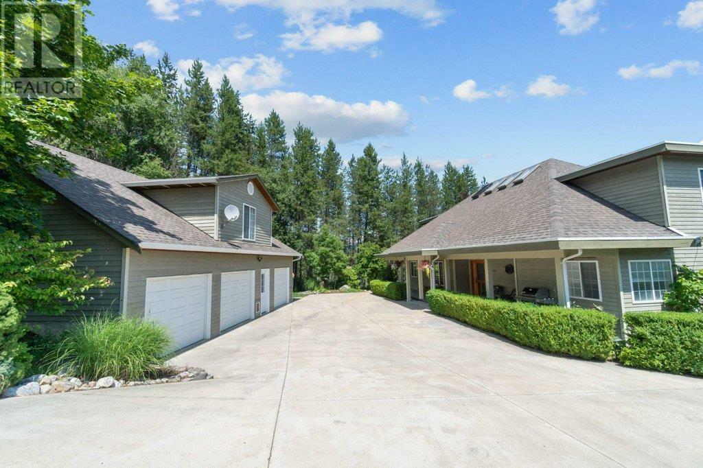 Photo de la propriété: 3800 60 Street Northwest BC V1E 3A8