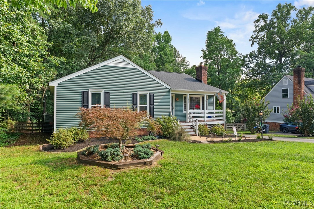 Property Photo: 7085 Foxlair Drive VA 23111