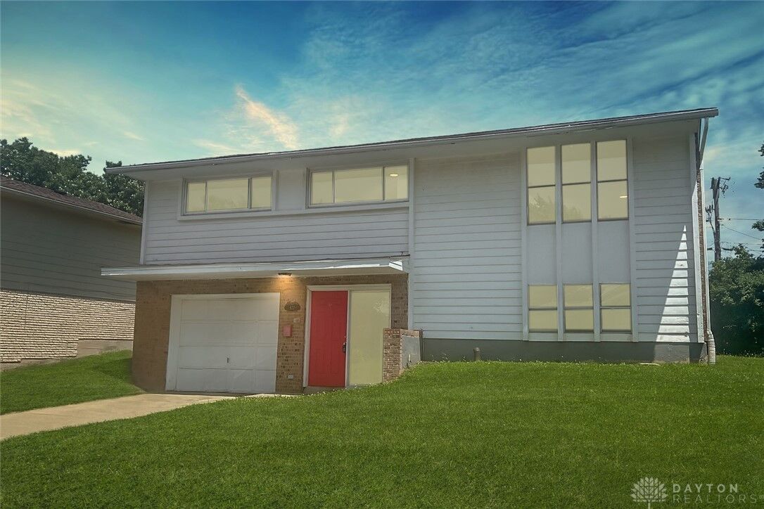 Property Photo:  622 Willow Springs Drive  OH 45417 