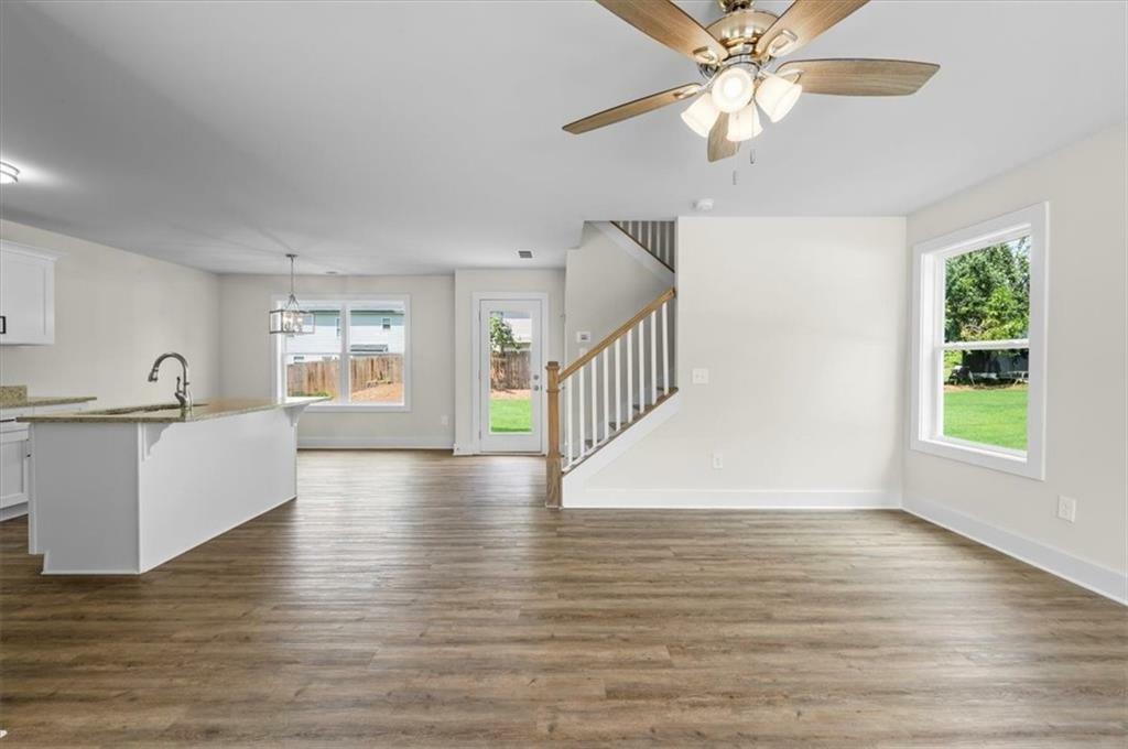 Property Photo: 5350 Mercedes Drive GA 30041