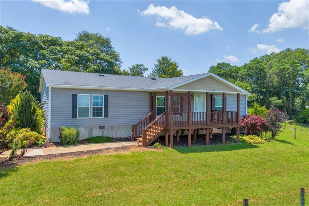 Property Photo: 1668 Plainview Road GA 30558