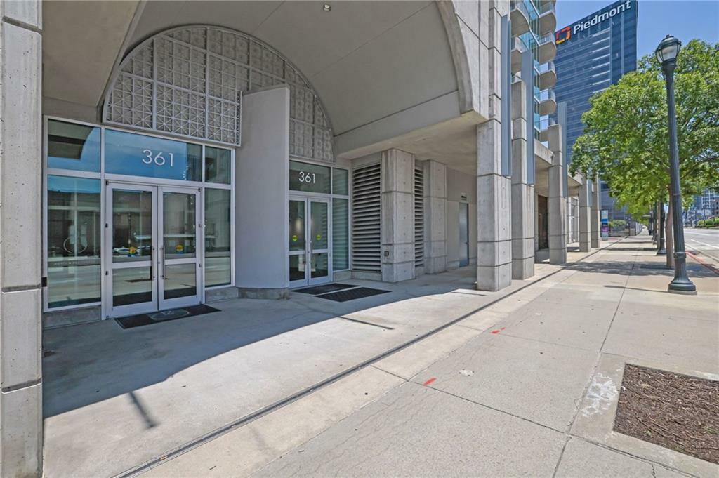 Property Photo: 361 17th Street 1121 GA 30363