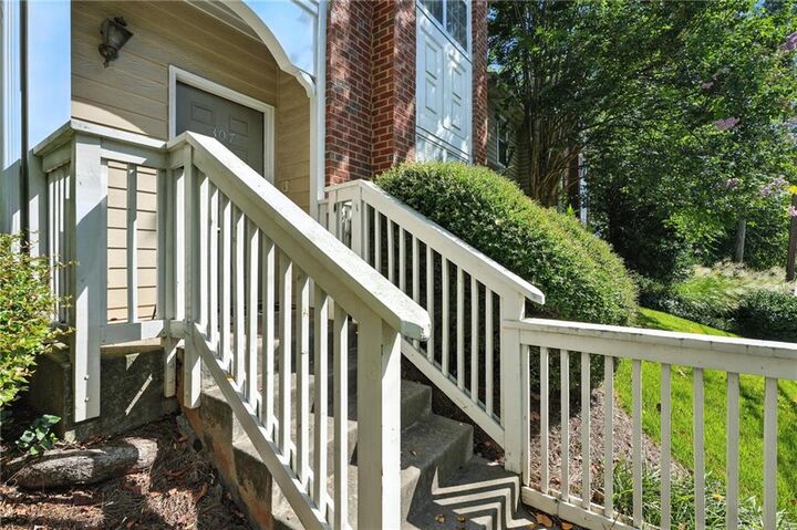 Property Photo:  1731 Pryor Road SW 307  GA 30315 