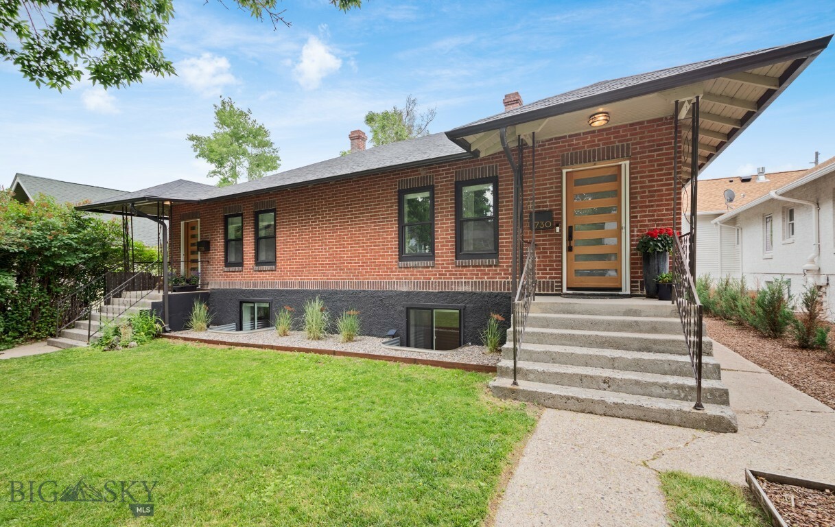 Property Photo: 728 S Tracy Avenue MT 59715