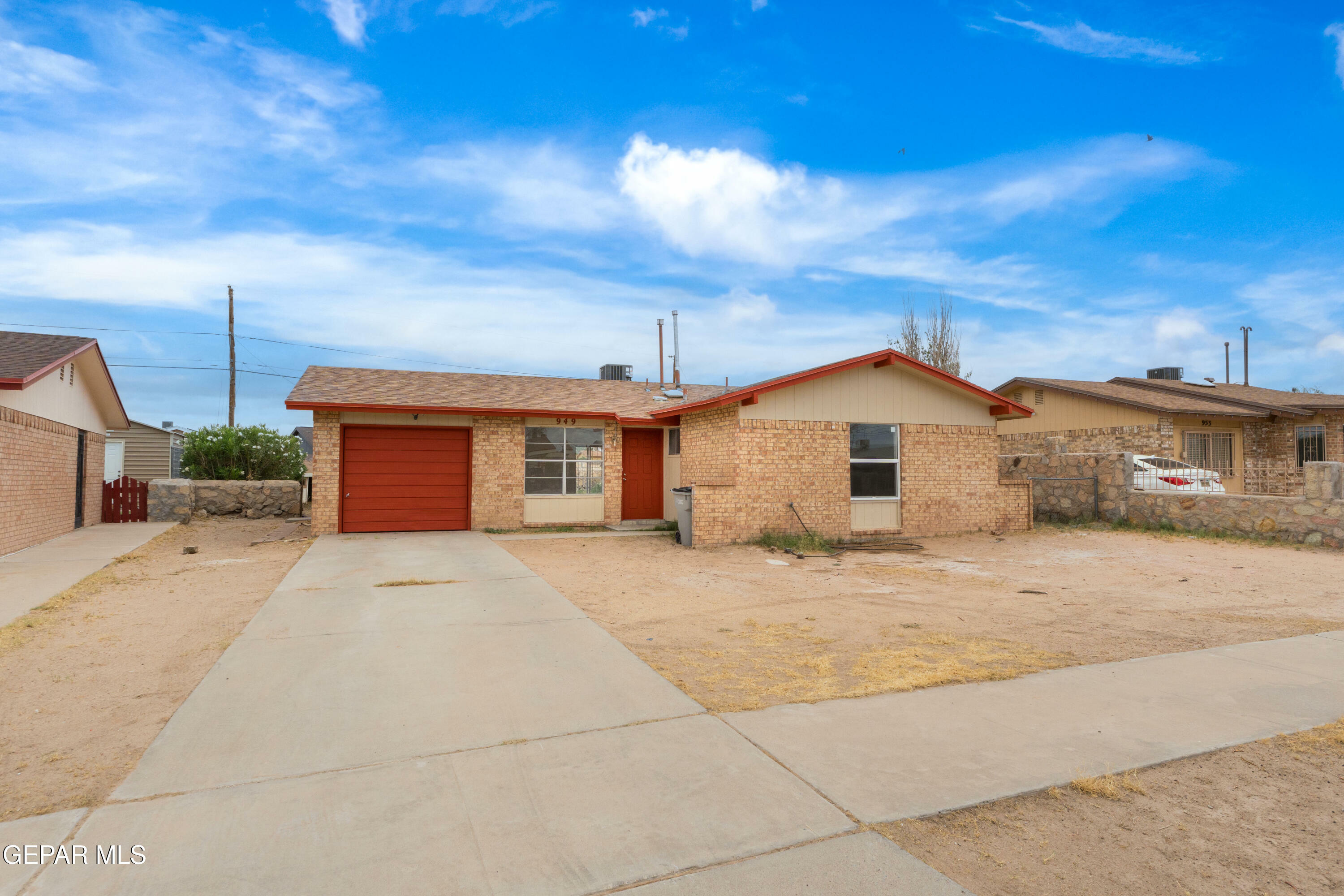 Property Photo:  949 Zacatecas Court  TX 79907 