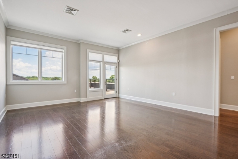 Property Photo:  33 Green Village Rd4501  NJ 07940 
