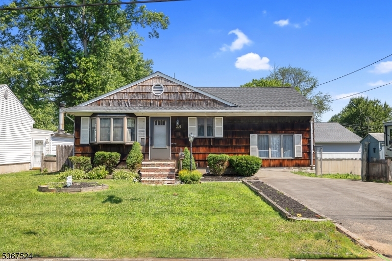 28 Lehigh St  Dunellen Boro NJ 08812 photo