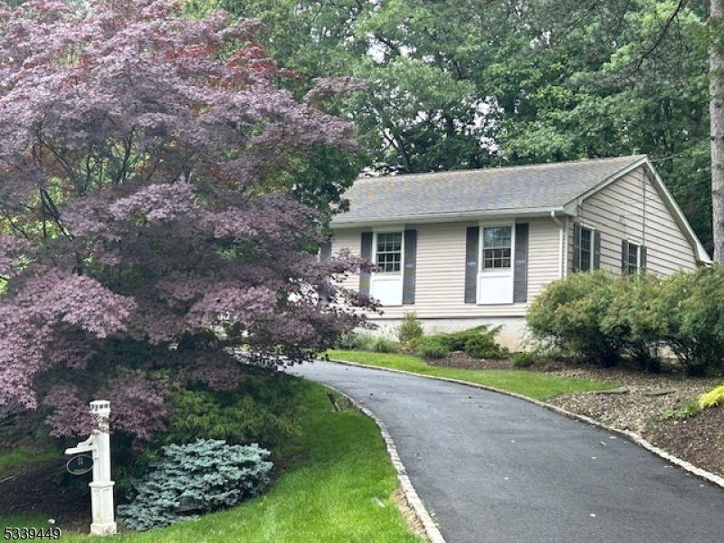 Property Photo: 51 Stonewall Dr NJ 07039