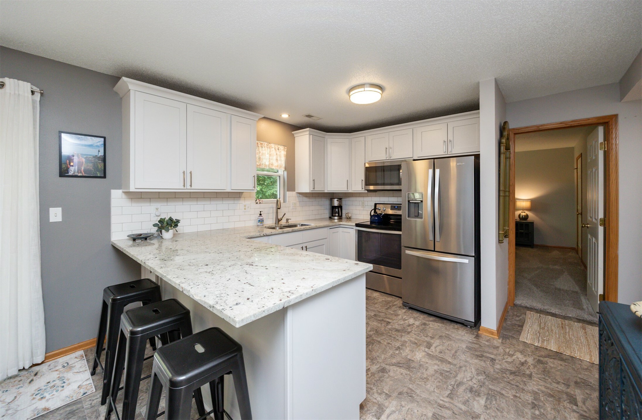 Property Photo: 1121 NW Prairie Ridge Drive IA 50023