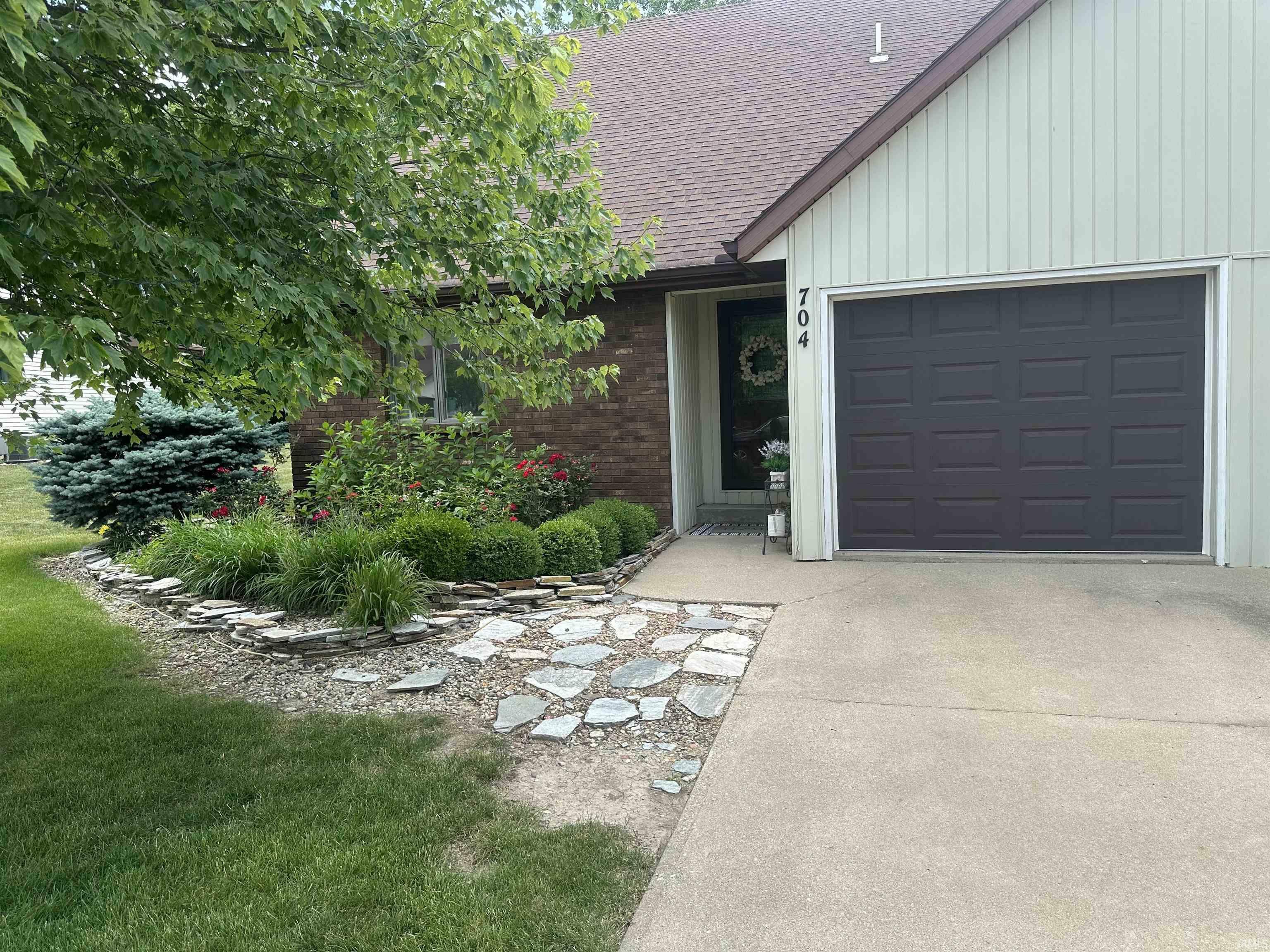 Property Photo: 704 Shoreland Court IN 46725