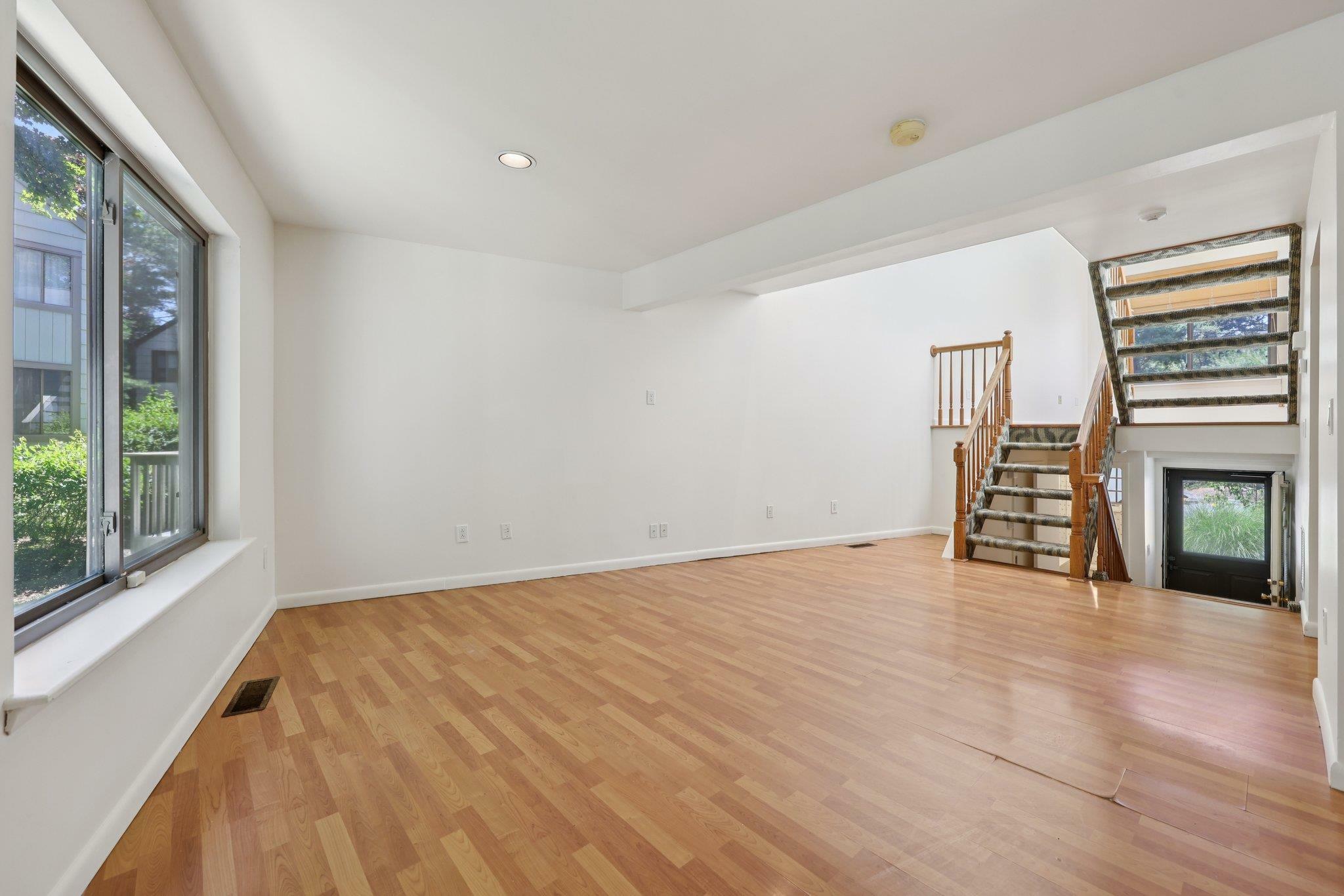 Property Photo:  283 Treetop Circle  NY 10954 