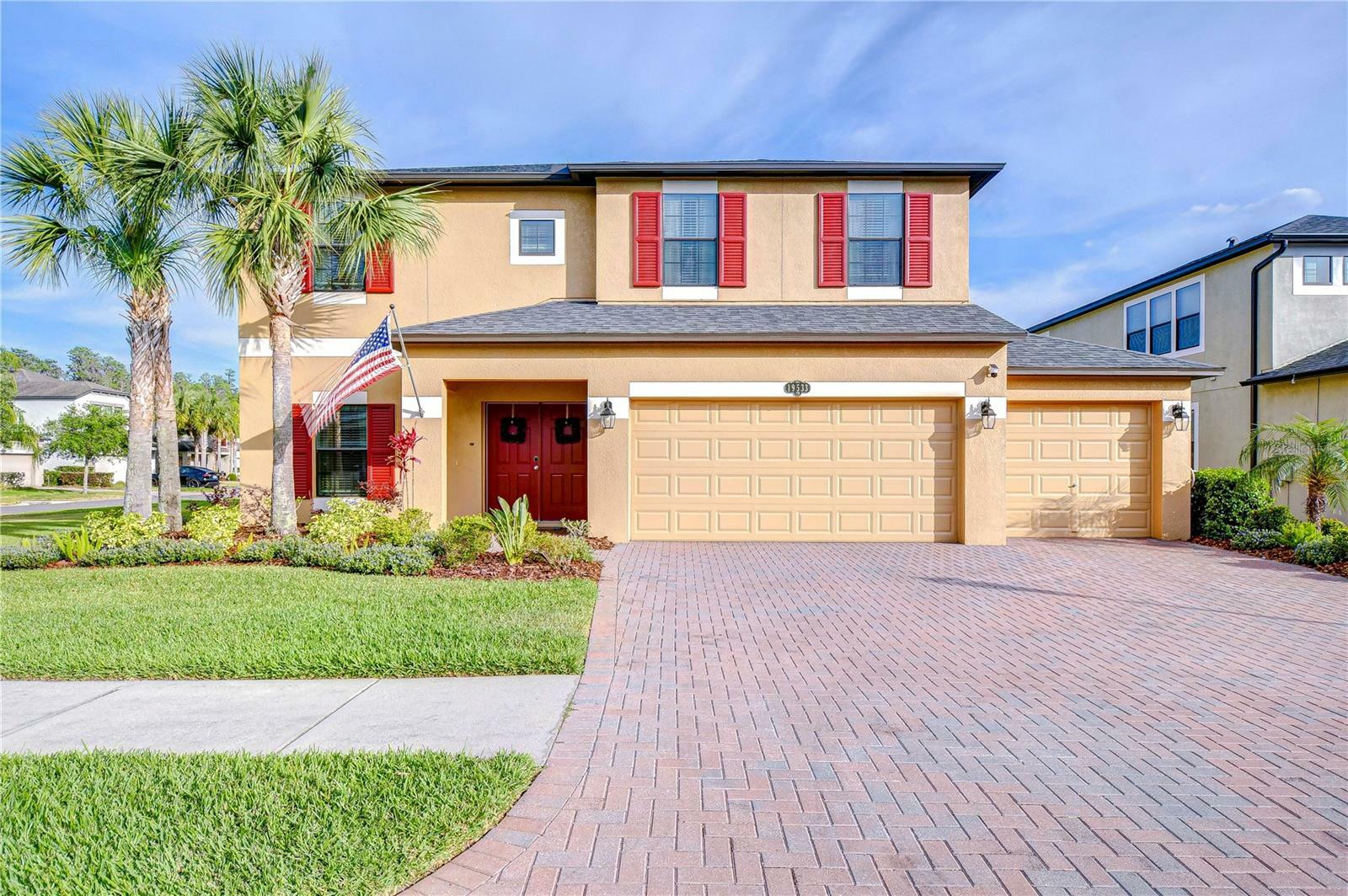 Property Photo: 19533 Whispering Brook Drive FL 33647