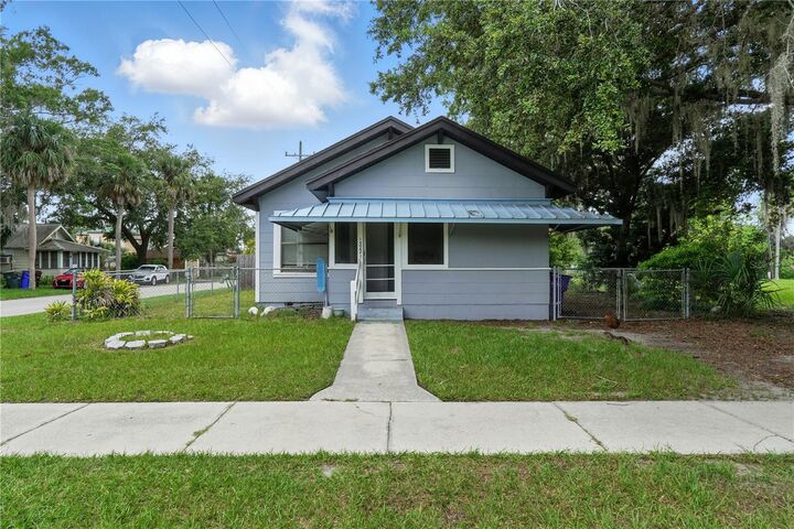 Property Photo:  1322 New York Avenue  FL 34769 
