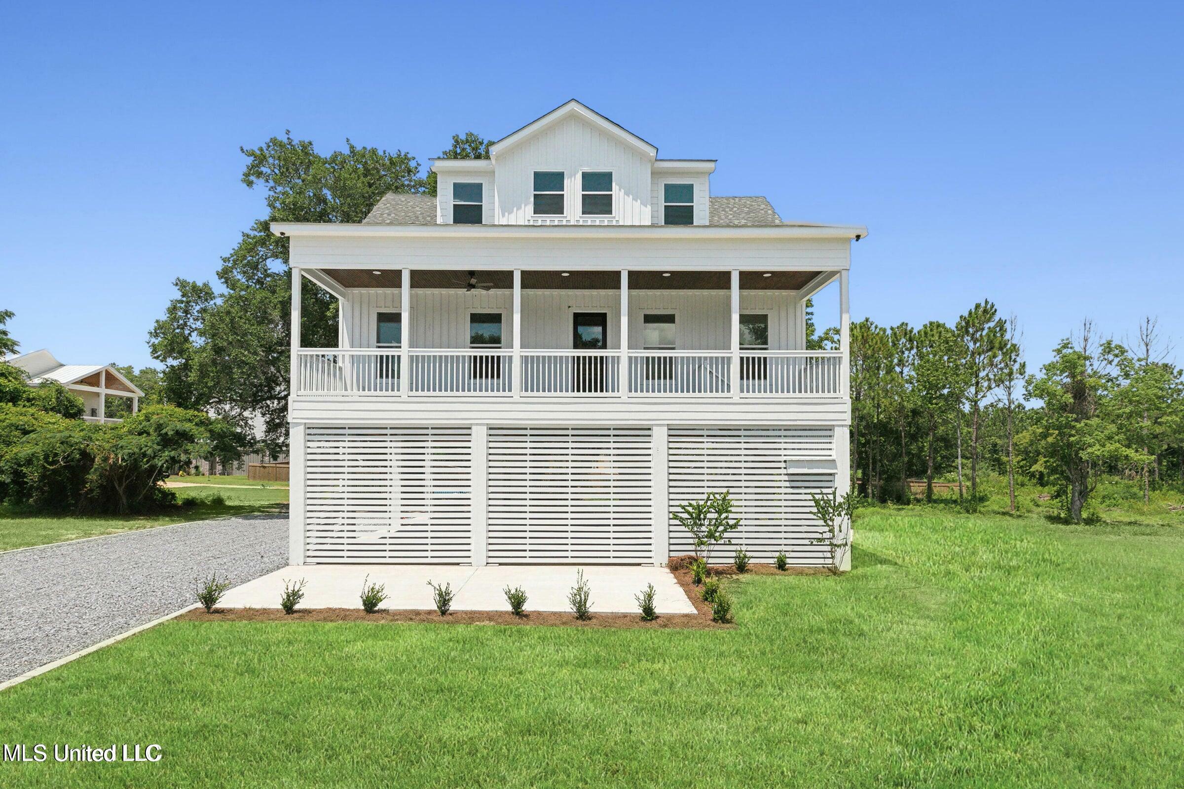 Property Photo: 225 Magnolia Avenue MS 39571