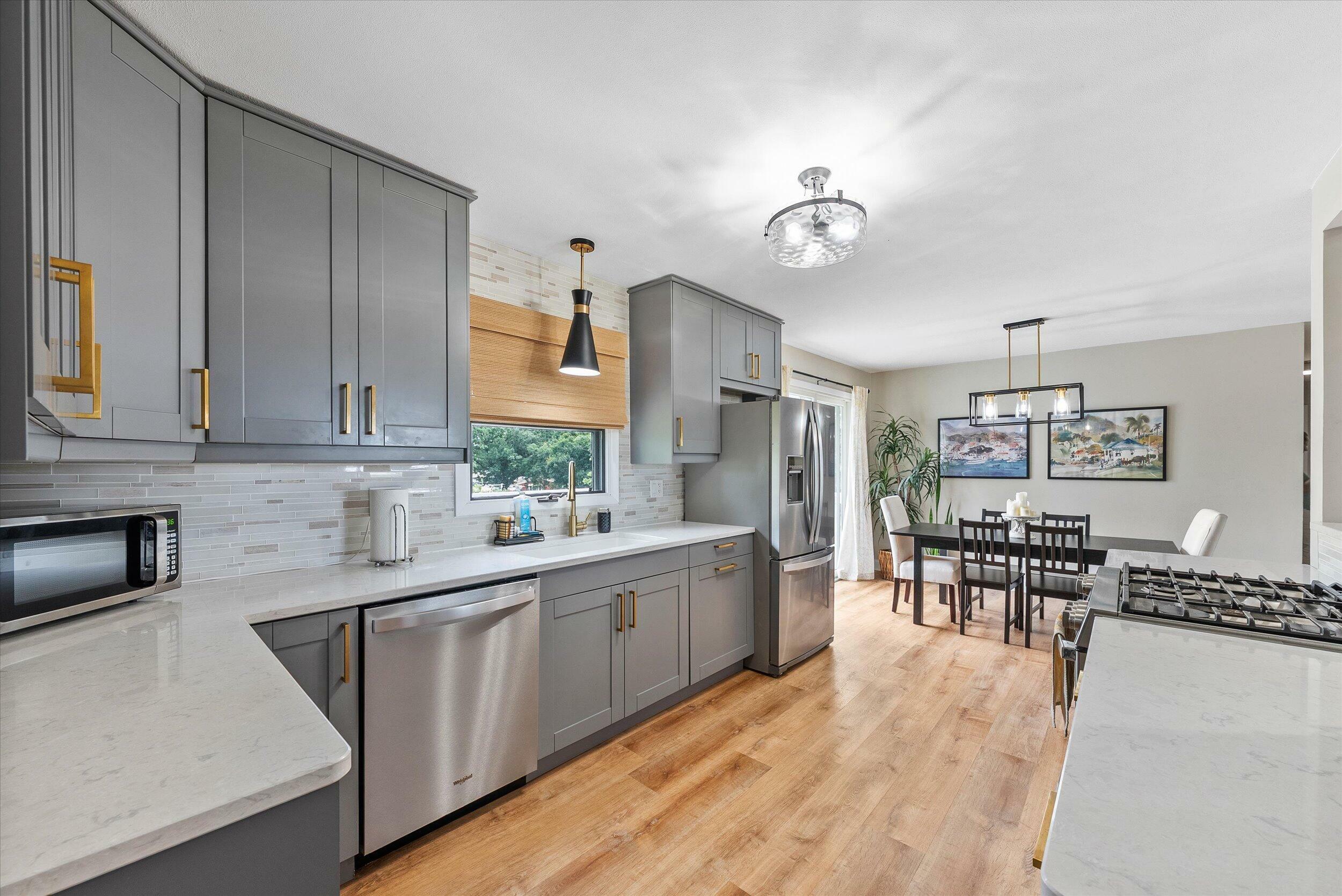 Property Photo: 605 Oak Ln WI 53032