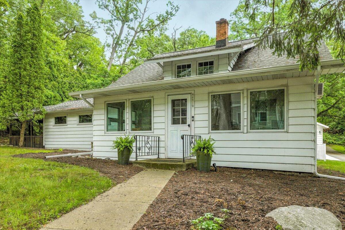 Property Photo: 46210 Perkins Boulevard MI 49117