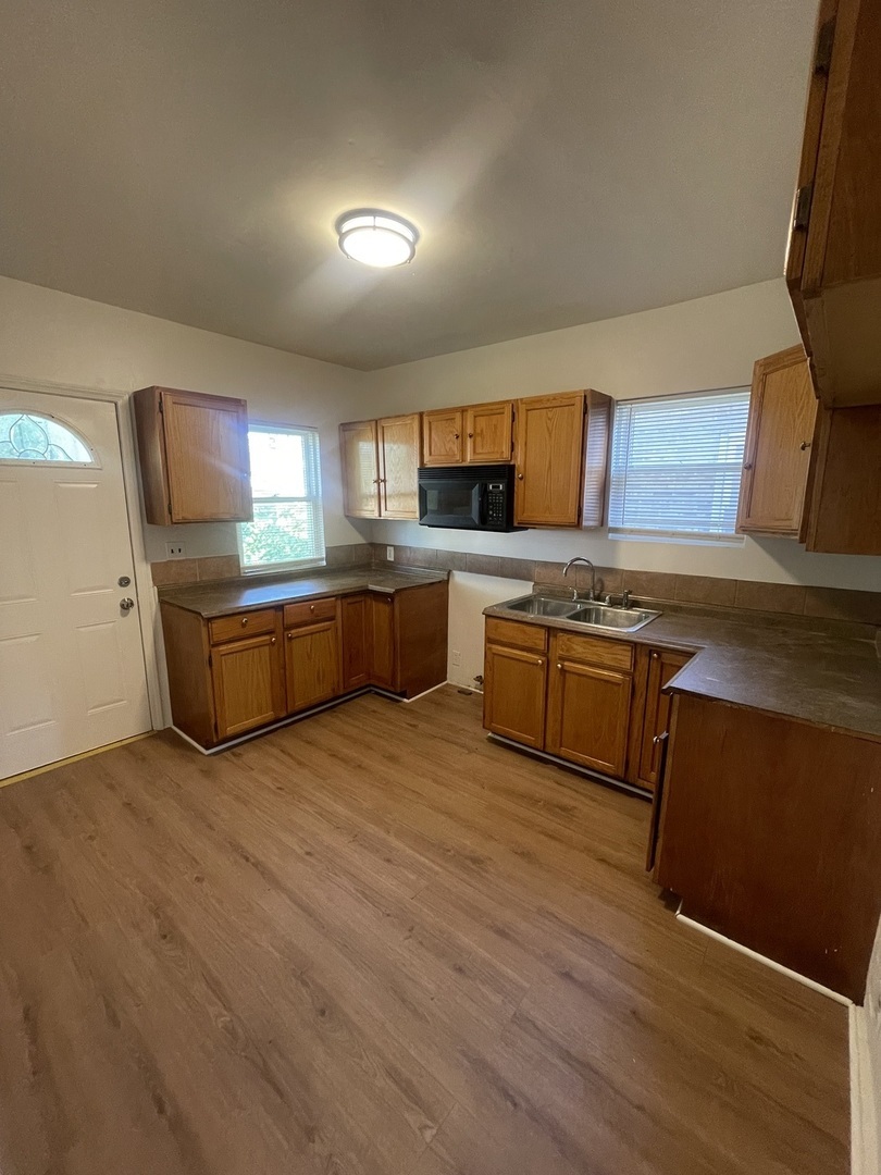 Property Photo: 10015 S Princeton Avenue IL 60628