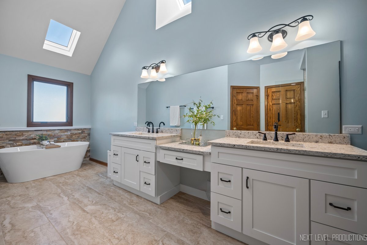 Property Photo: 3819 Cadella Circle IL 60564