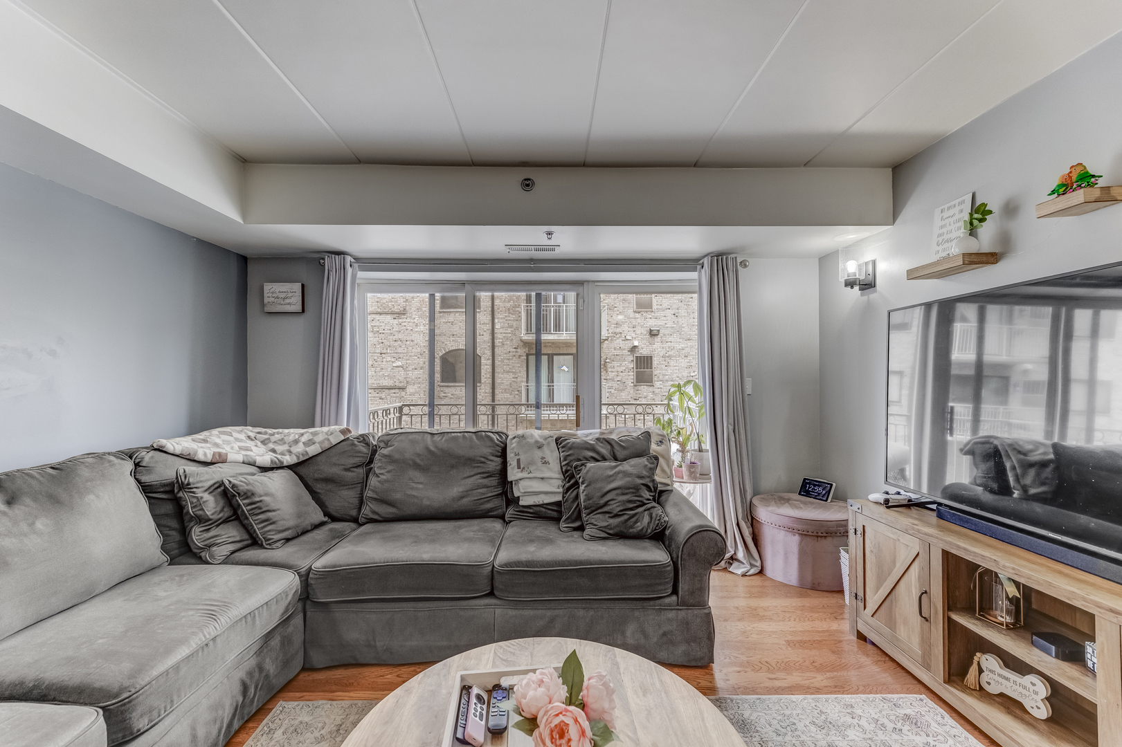 Property Photo:  7335 Oakwood Avenue 2E  IL 60534 