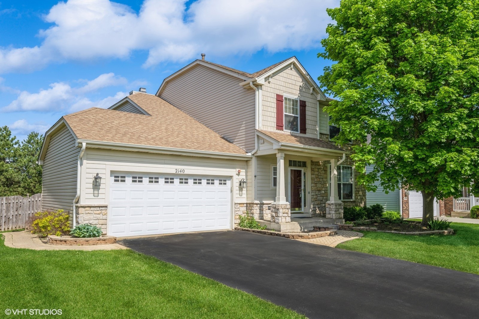 2140 Colchester Court  Hoffman Estates IL 60192 photo