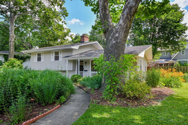 670 Melody Lane  Naperville IL 60540 photo