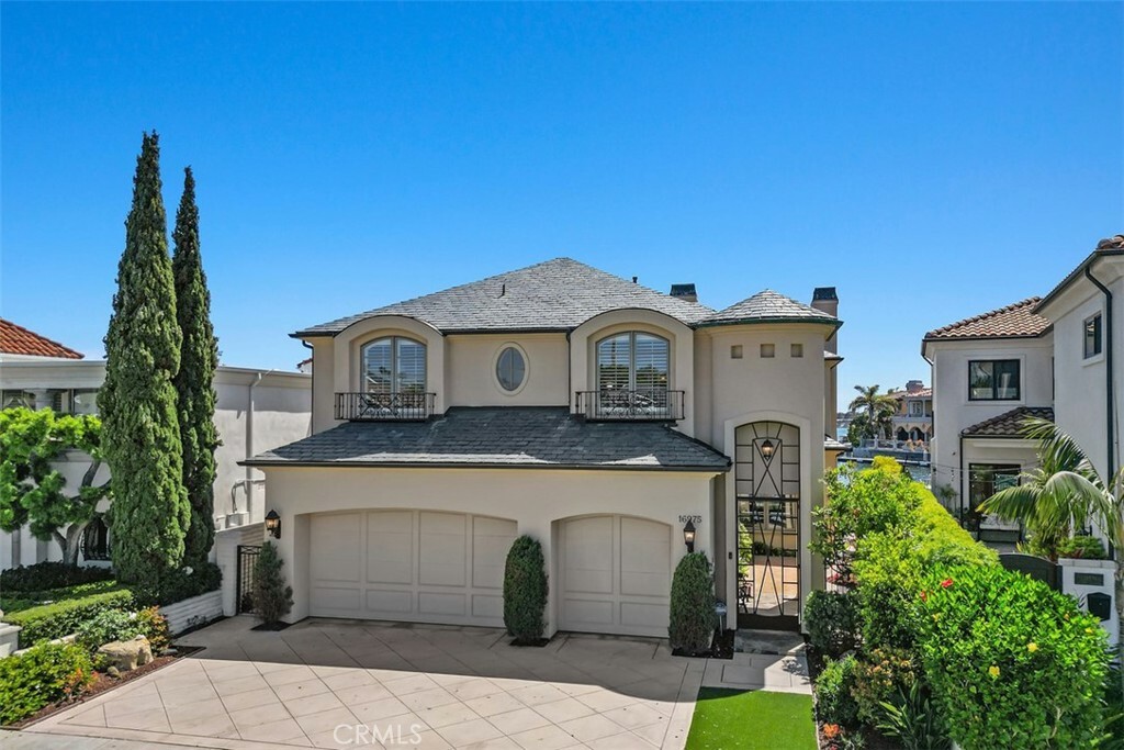 16975 Edgewater Lane  Huntington Beach CA 92649 photo