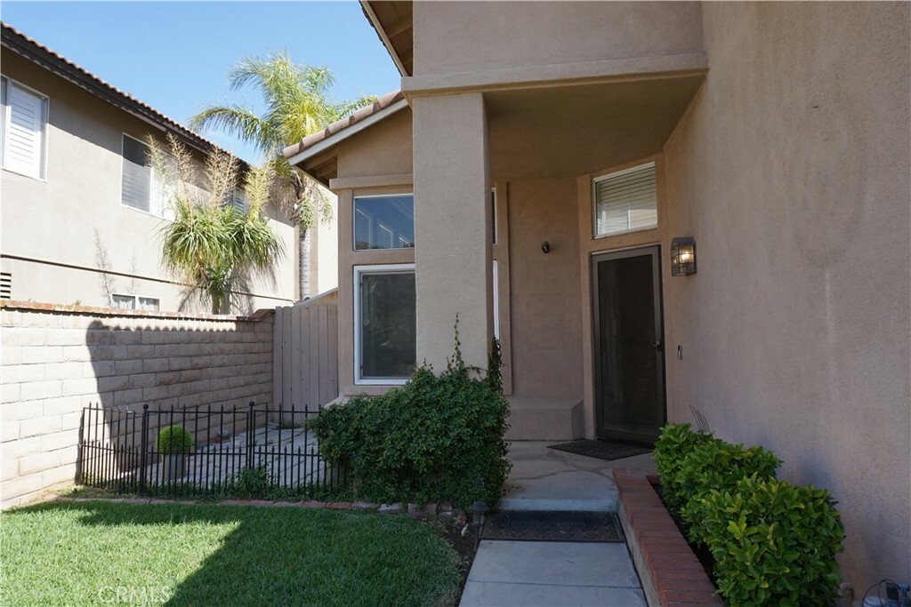 Property Photo: 2622 Presidio Lane CA 92879