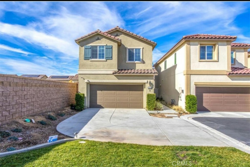 Property Photo:  12893 Breccia Way  CA 92555 