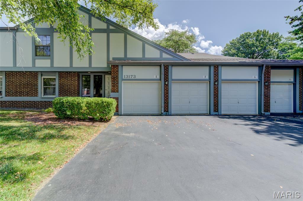 Property Photo: 13173 Royal Pines Drive 8 MO 63146