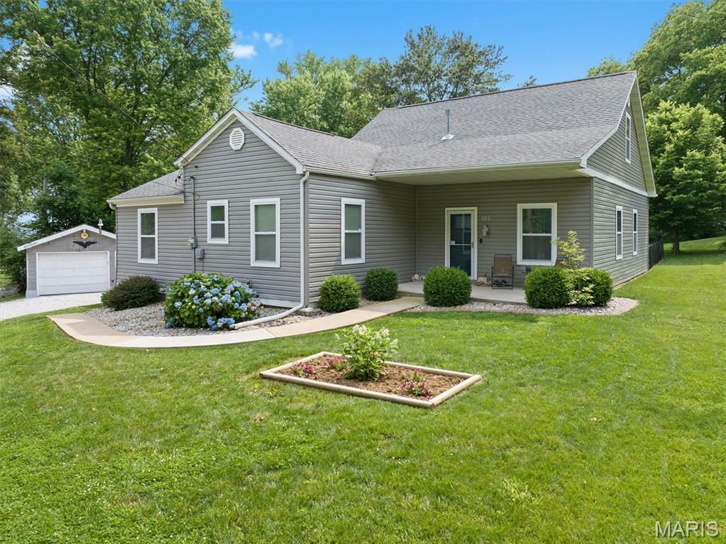 Property Photo: 626 W Main Street IL 62254