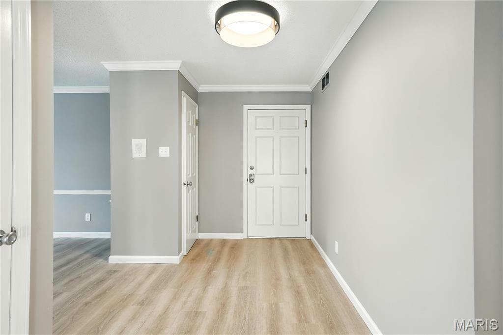 Property Photo: 15021 Claymoor Court 14 MO 63017
