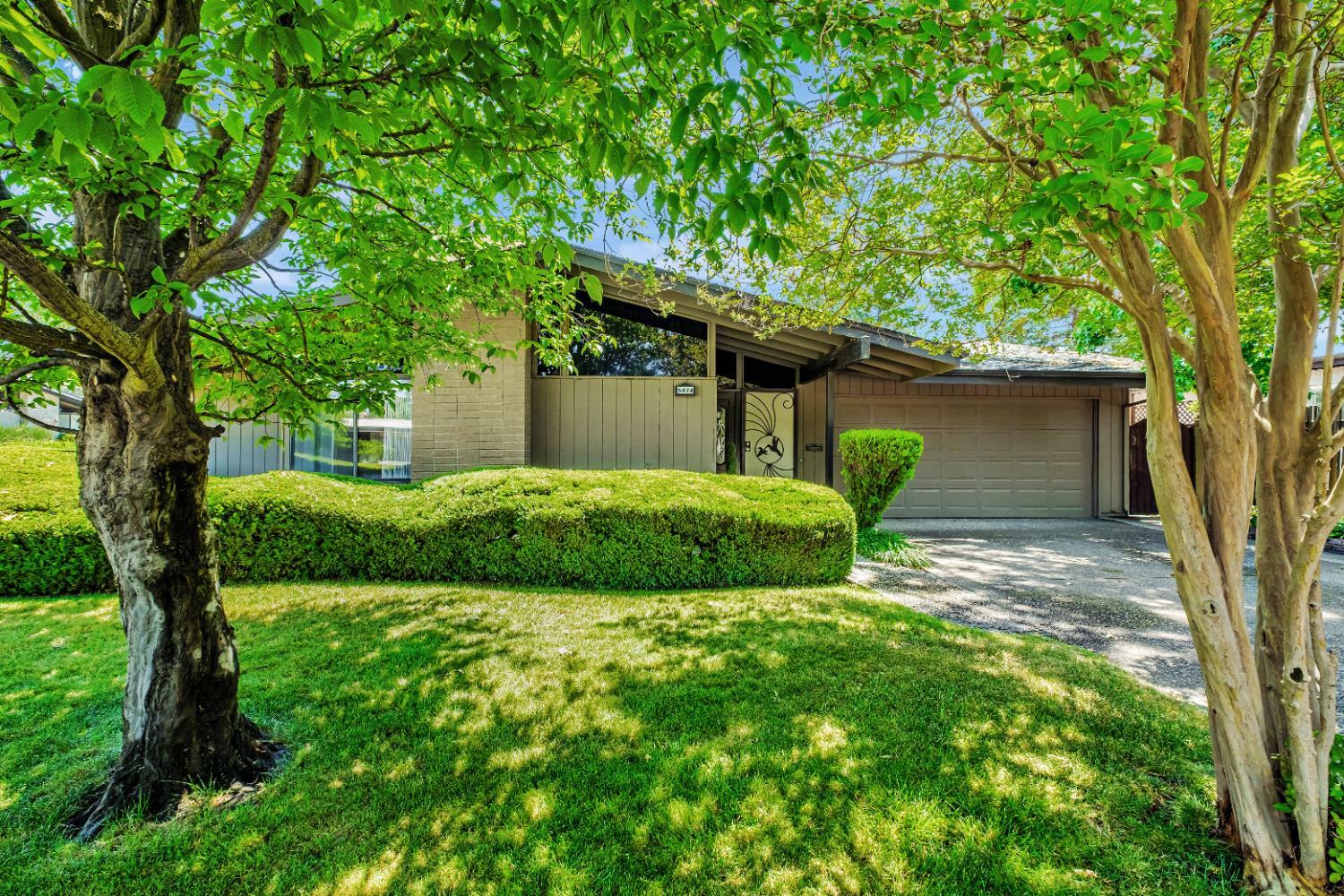 Property Photo: 5474 Wildflower Circle CA 95608