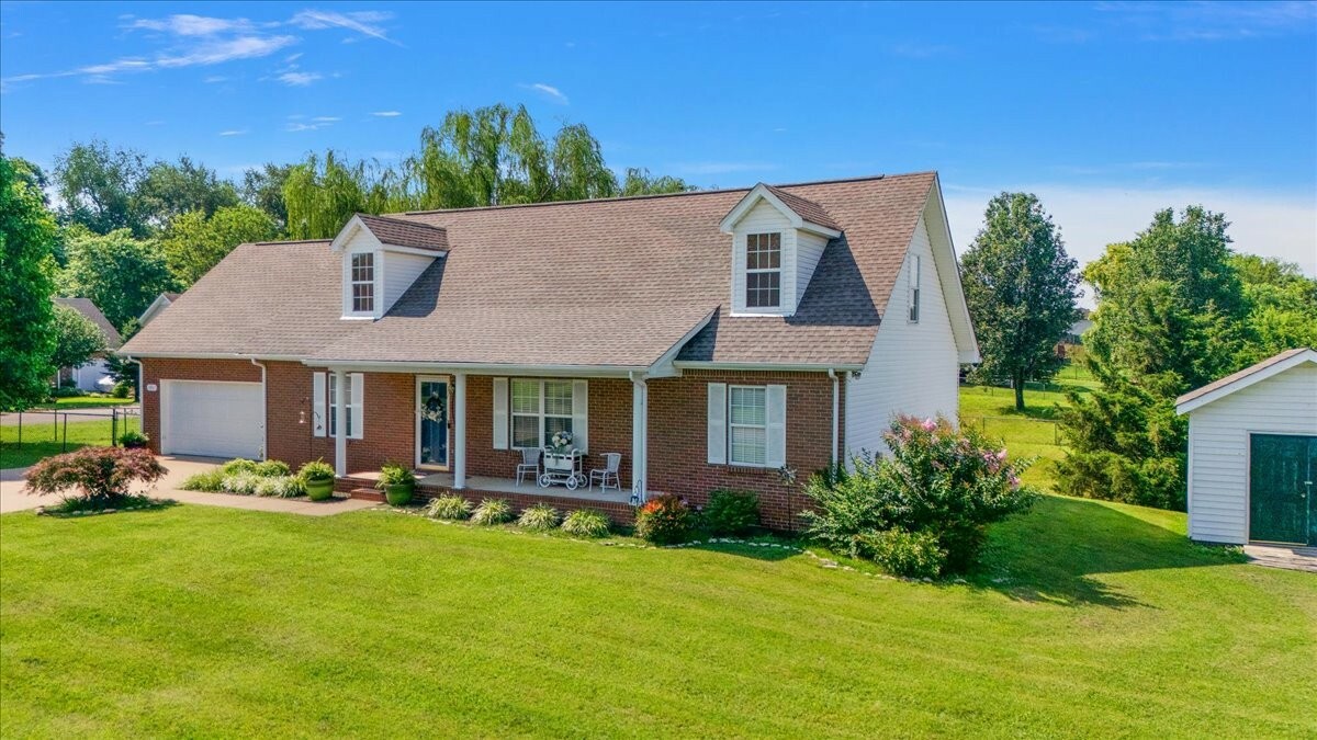 Property Photo: 1311 Clifford Dr TN 37129