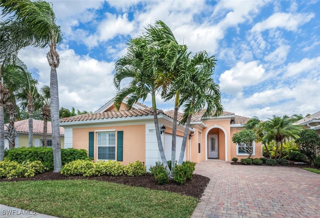 Property Photo: 8511 Alessandria Court FL 34114