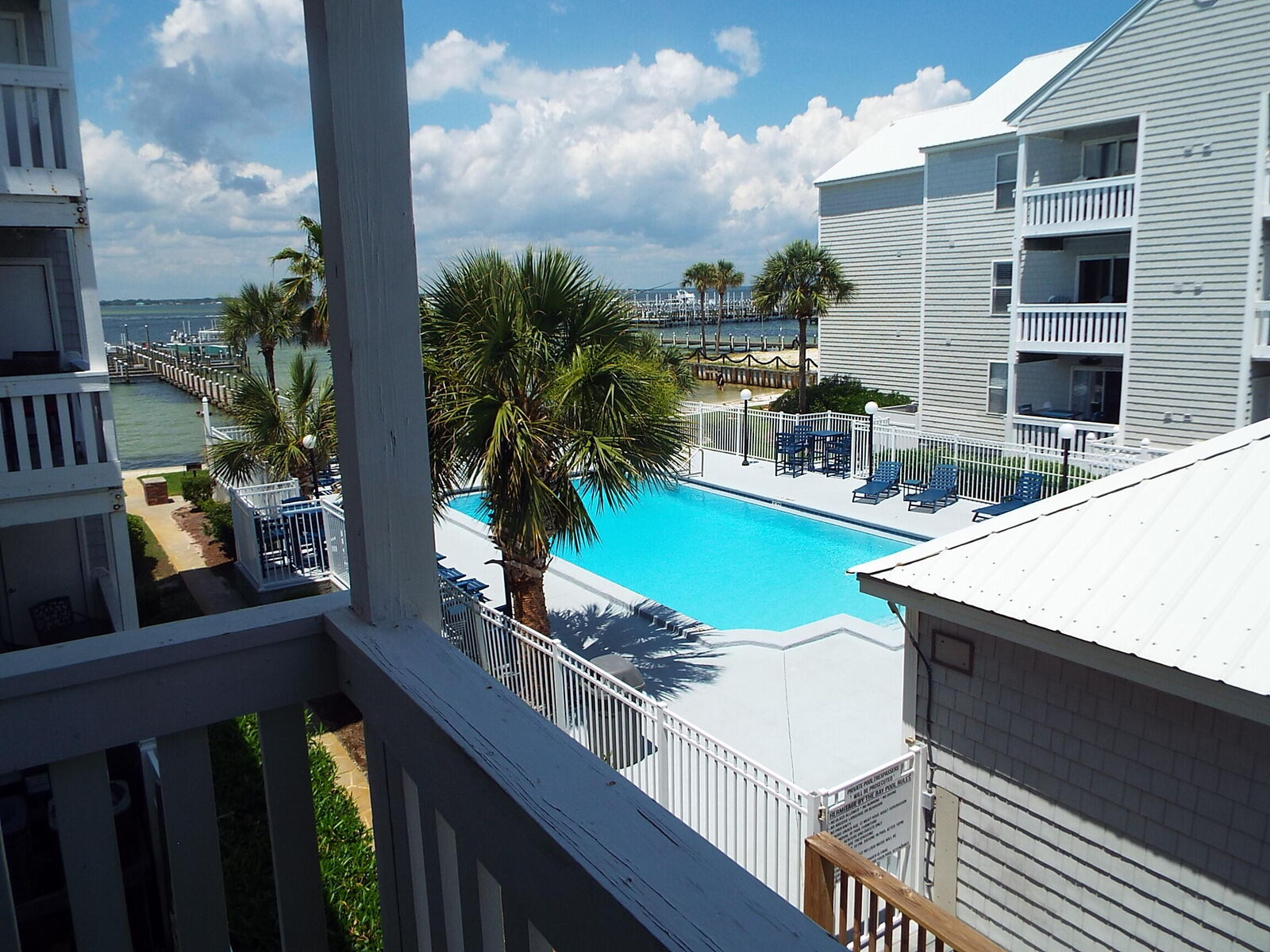 Property Photo:  1330 SE Miracle Strip Parkway Parkway 204  FL 32548 