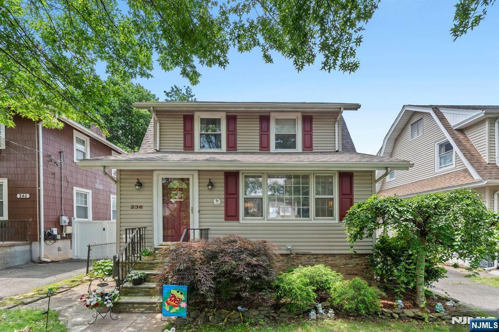 236 Walnut Avenue  Bogota NJ 07603 photo