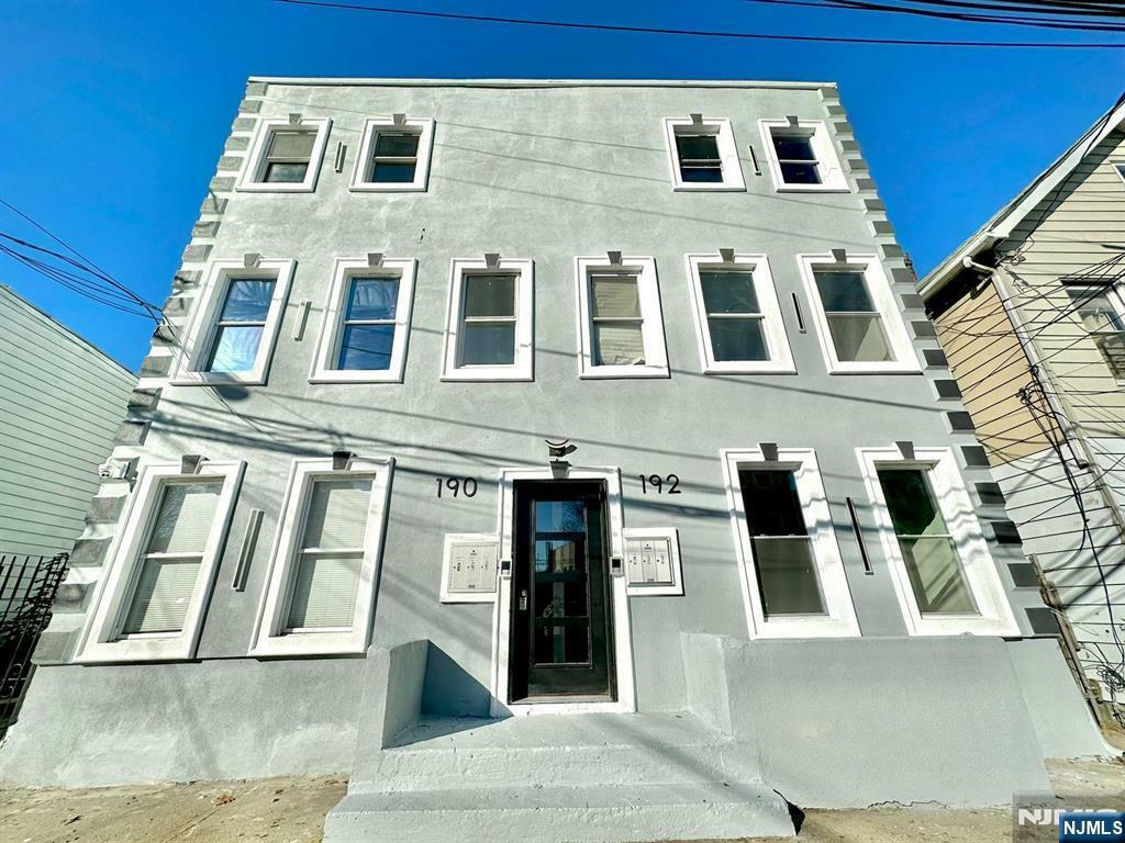 Property Photo: 192 Ridge Street NJ 07104