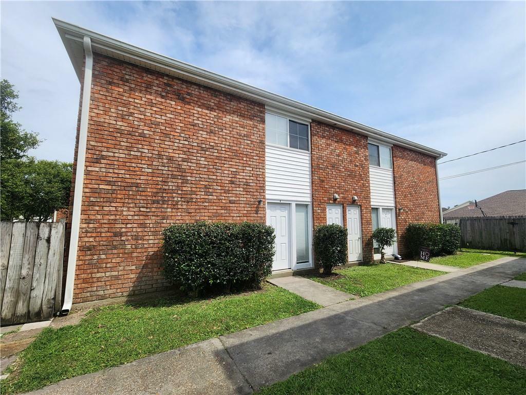 Property Photo: 221 Melvyn Drive B LA 70037