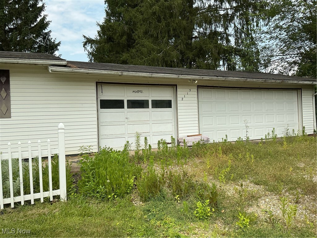 Property Photo:  2115 Creedmoor Drive  OH 43701 