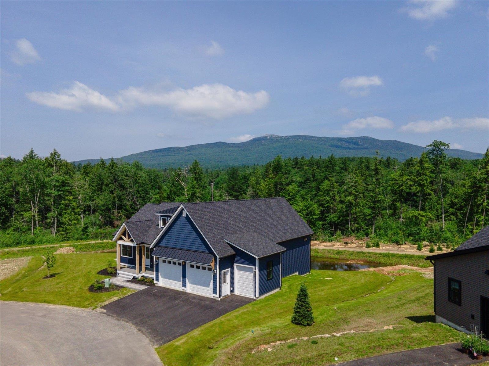 Property Photo: 49 Roberts Drive NH 03452